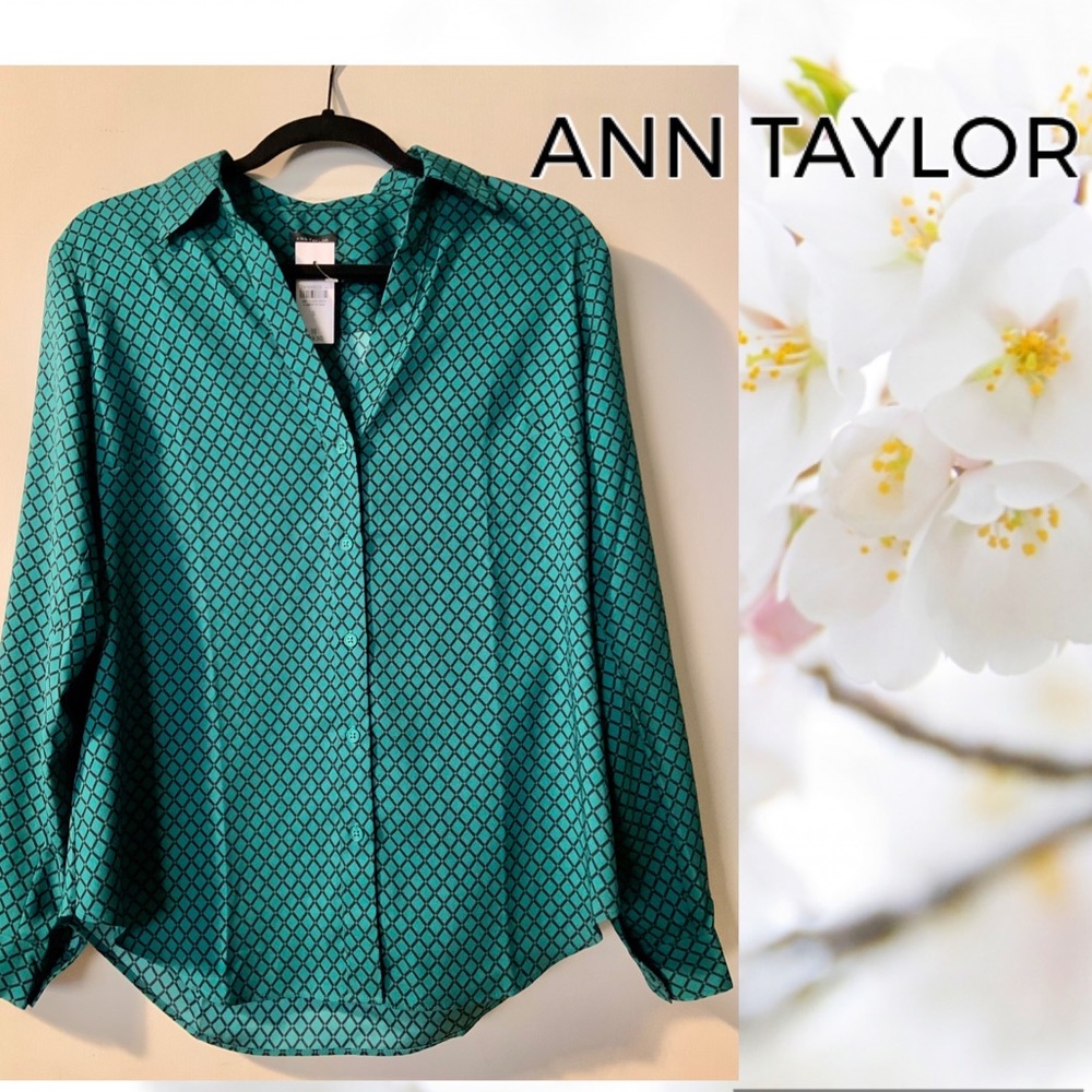 ❤️SOLD❤️ NWT Ann Taylor Top